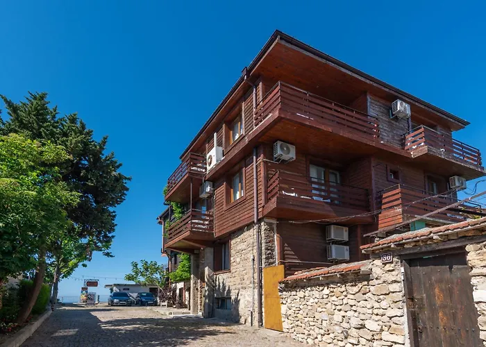 Royal Blue Guest House With Sea View In Old Nessebar