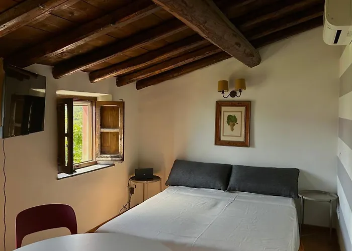 Begasti Guest House, For Trekking Lovers, Free Parking Included