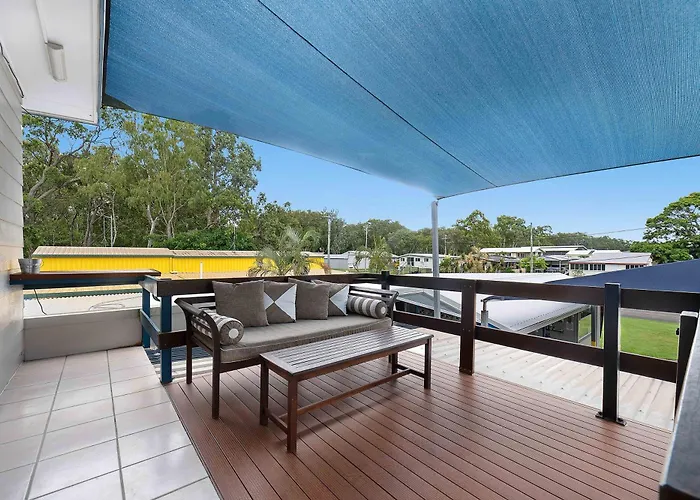 Seaforth Holiday Units