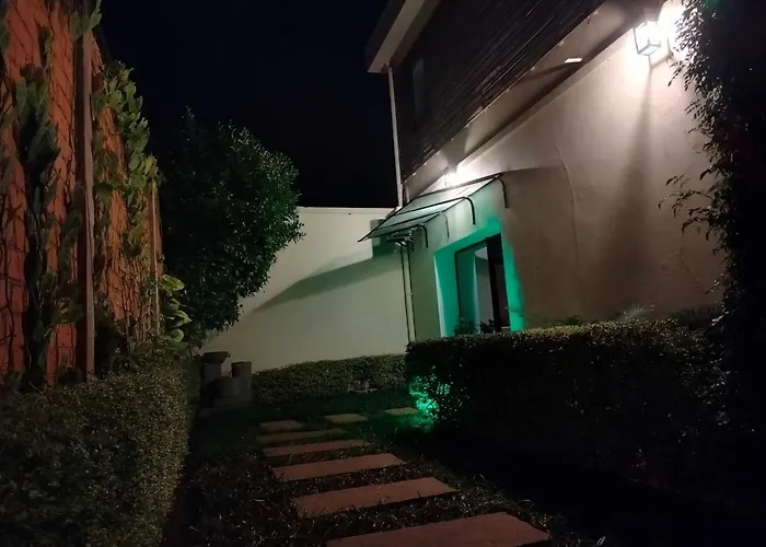 Flora Hotel Ivato International Airport Tananarive