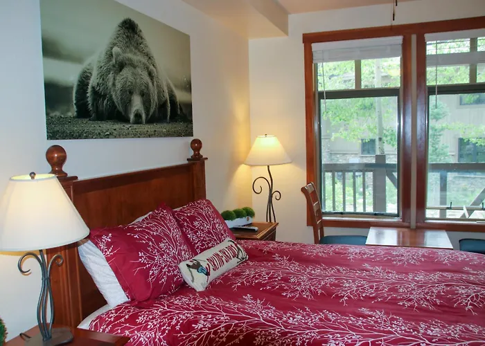 Deluxe Solitude Mountain Ski In-Out 2Bd-2Ba Condo