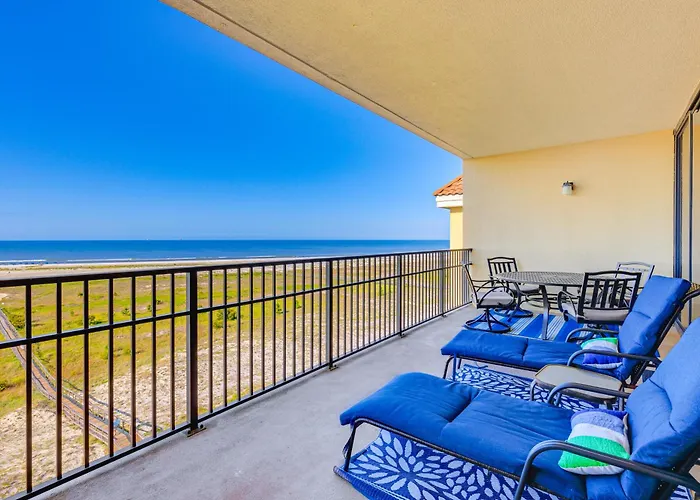 Beach Access & Views: Dauphin Island Condo