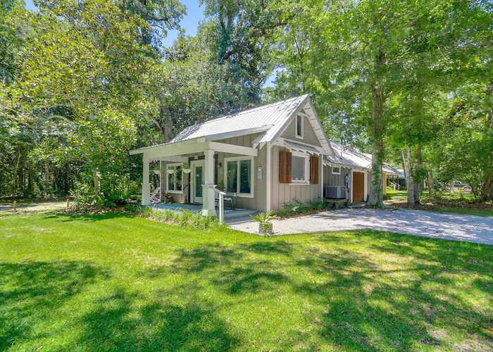 Historic Biloxi Bay Cottage W/ Beautiful View
