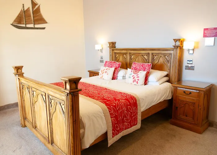 Claxton Hotel