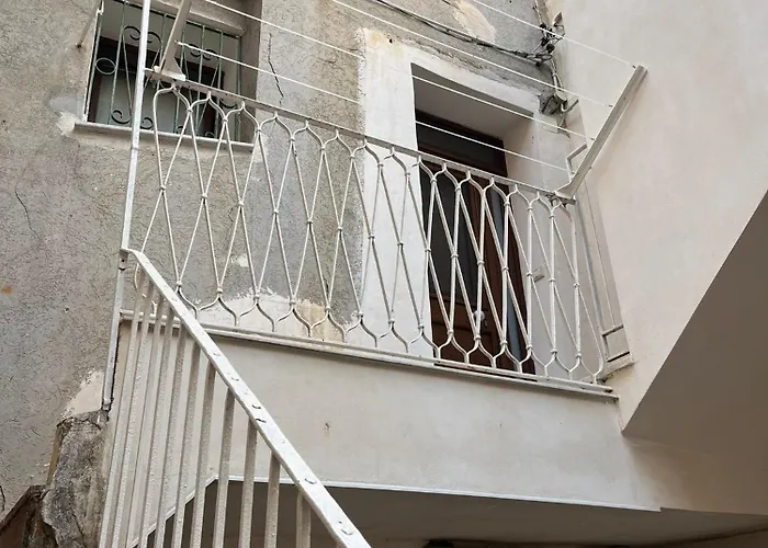 Le casette nel cortile