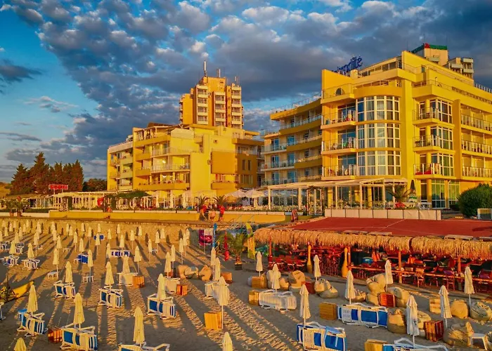 Perla Apartments First Line