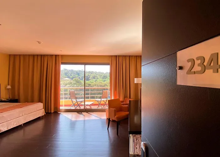 Grand Crucero Hotel