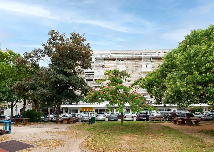 Arena Parkside Residence