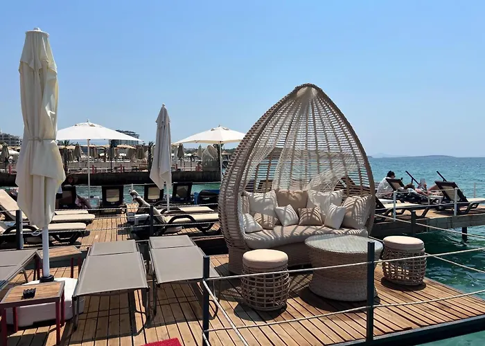 The Lea Hotels & Suite