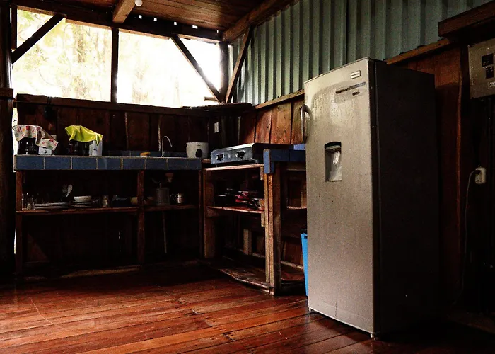Flutterby House Hostel