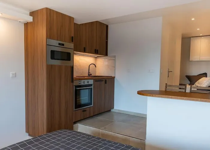Beau Studio Neuf, Vue Marina