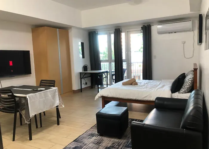 Victorian Place - Simple Yet Luxurious Flat In Bgc
