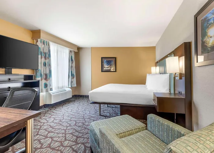 Best Western Plus Oceanside Palms