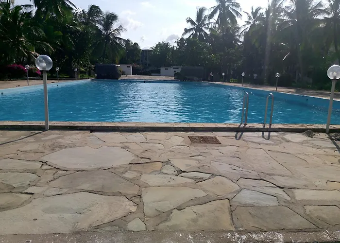 Mayweather One Bedroom Apartment, With Beach Access, Malindi