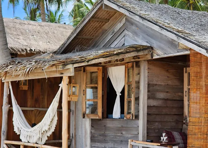 Castaway Beach Bungalows