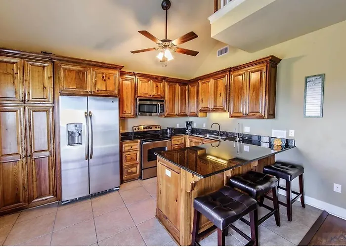 Grand Isle Unit E Pet Friendly Detached Condo 3 Bedrooms 1 Bath Easy Beach Access