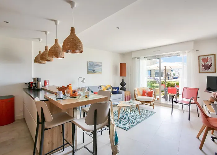 25m de la plage, vue mer, appartement pour 4
