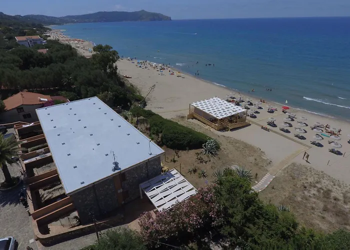 Residence Le Palme - Appartamenti sul mare - Spiaggia tra Palinuro e Caprioli