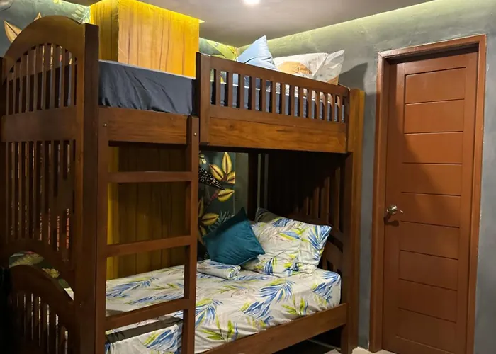Baia Laiya Marienella Resort
