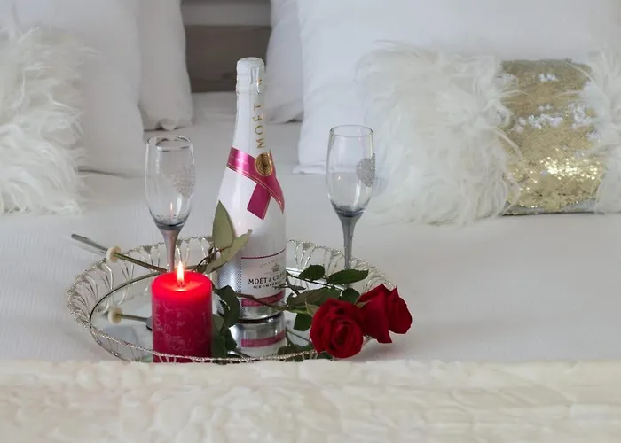 Aparthotel "Queen Zina"