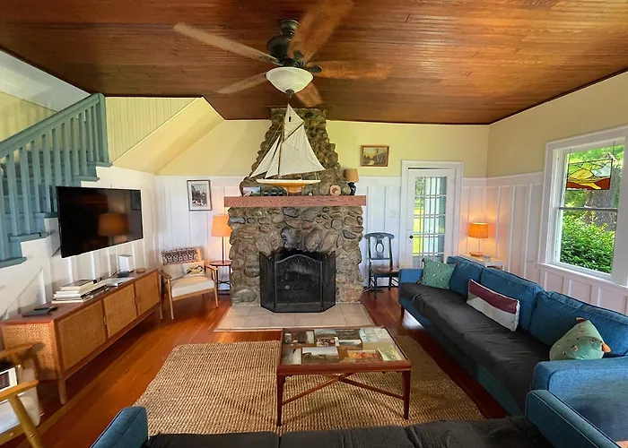 Waterfront Cottages In Lexington Vacation Homes