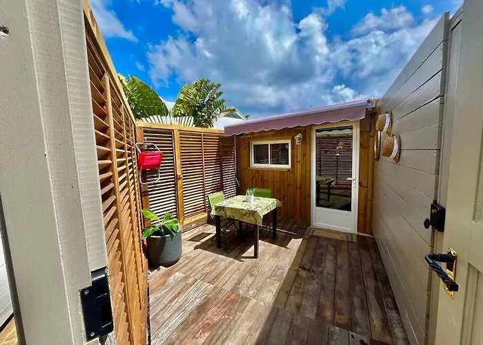 Studio Hibiscus 150 M Des Plages Orient Bay