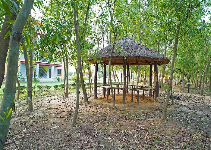 Resort Neel Nirjan