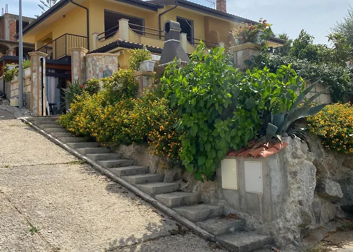 Casa Vacanze Villa Mimosa- per le vacanze vicino a Tropea