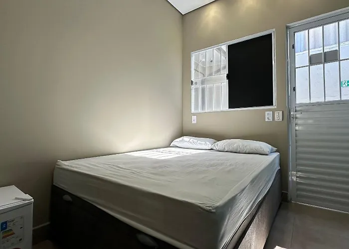 Suite 08 - Hospedagem Guaruja