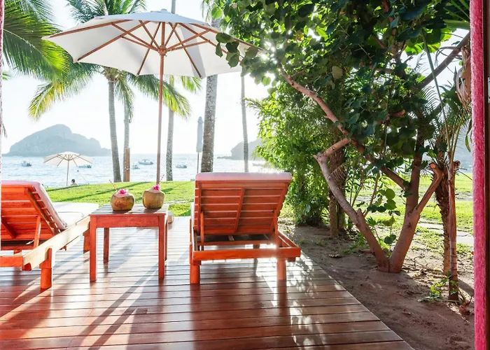 Playa Rosa Bungalows Careyes