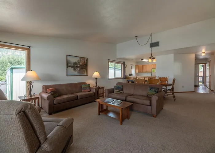 Pend Oreille Shores Resort