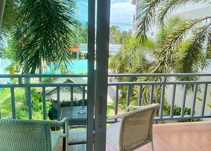 Lanta Just Come Hotel