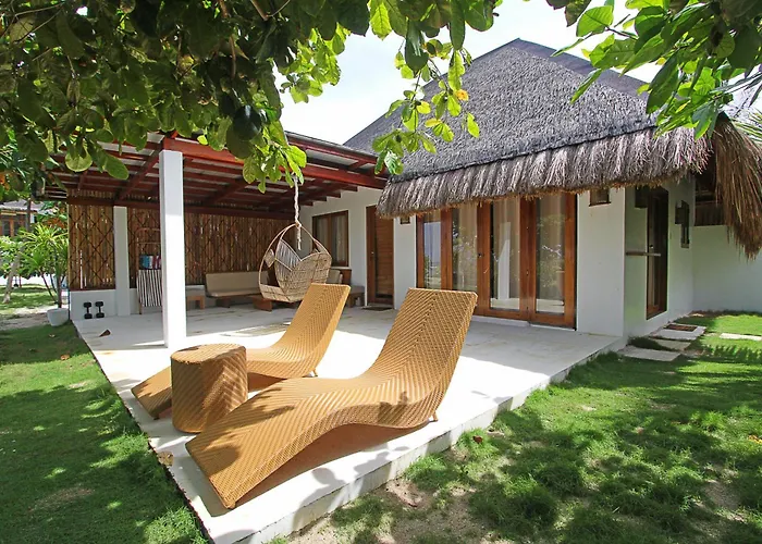 Yapak Beach Villas