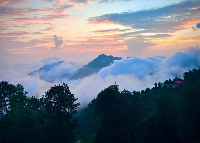 The Green Valley Resort Kanatal