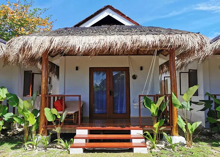 Uzuri Kubo Huts