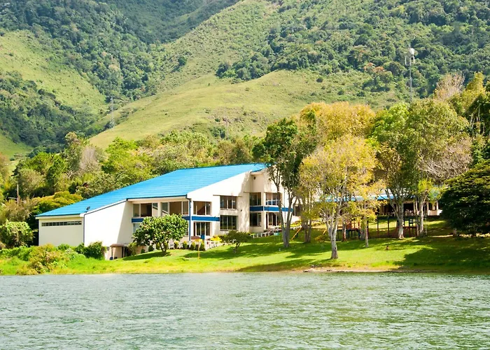 Hotel Y Cabanas - Centro Vacacional Comfandi Lago Calima