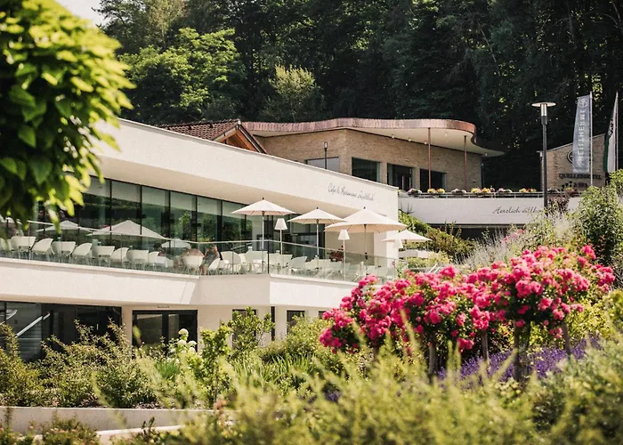 Quellenhotel Heiltherme Bad Waltersdorf - 2-Thermenresort