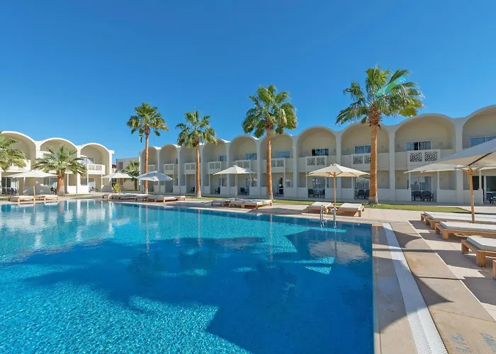 Reef Oasis Beach Aqua Park Resort