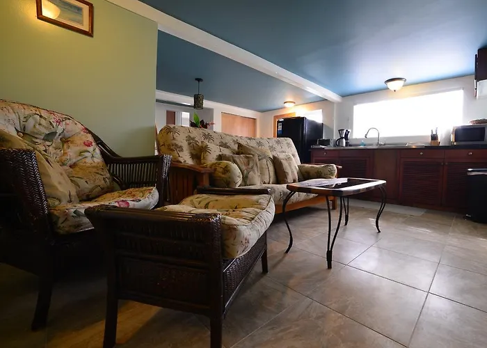 Wailuku Guesthouse