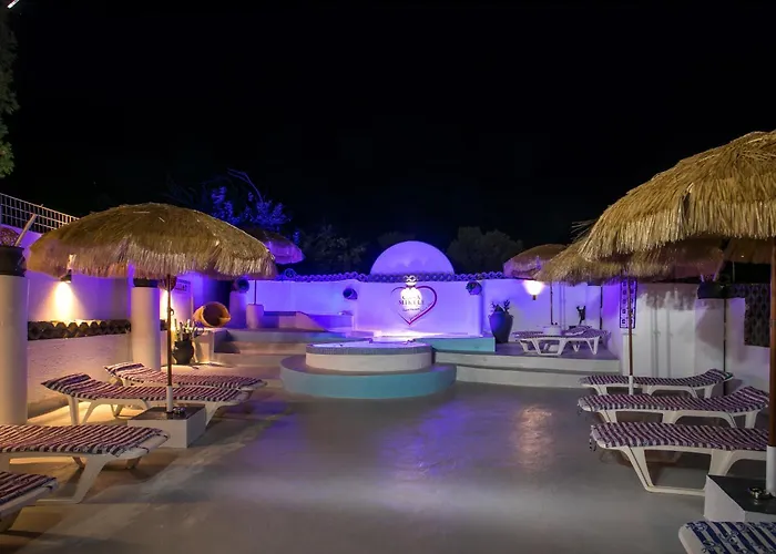 Casa Mikele By Sarikas - Sea Side Suites And Studios -Adults Only