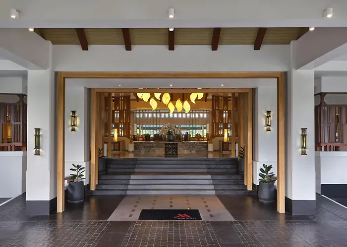 Phuket Marriott Resort & Spa, Merlin Beach