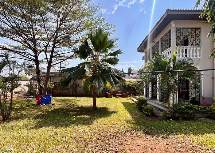 Akogo House - BnB , Hostel, Backpackers&Volunteer Center