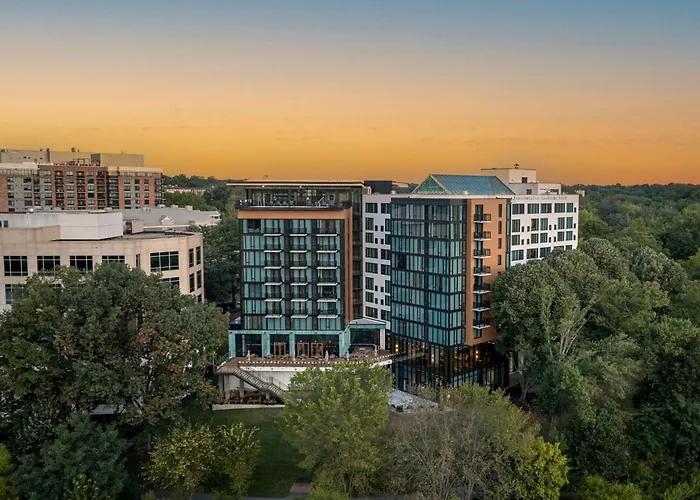 Merriweather Lakehouse Hotel, Autograph Collection