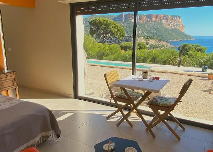 LE SEPT charmant studio aux portes des calanques