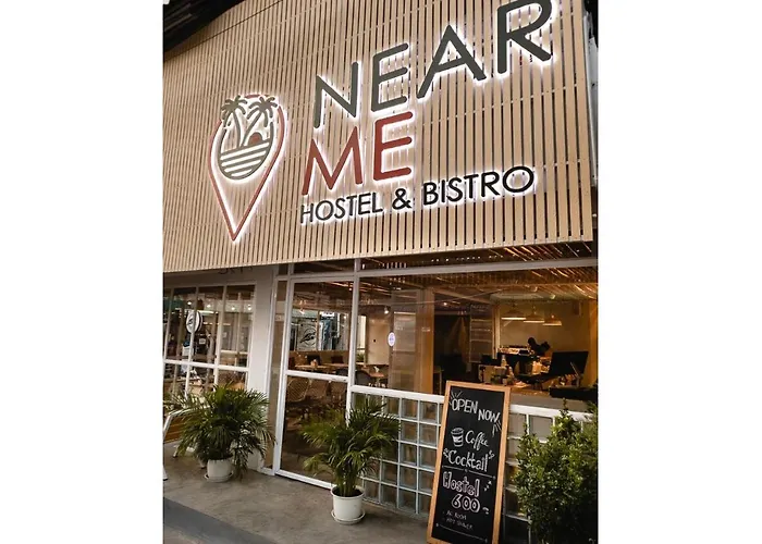 Near Me Hostel And Bistro