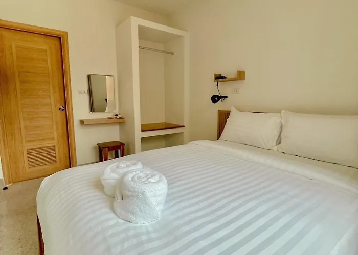 Calamint Residence Hotel