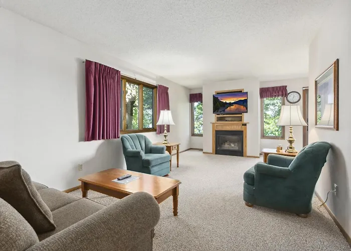 The Lodges At Breezy Point