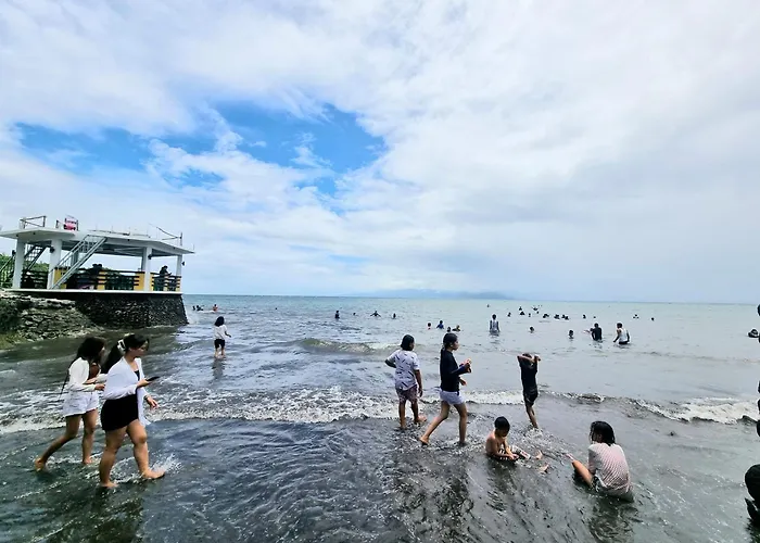 Reyes Beach Resort