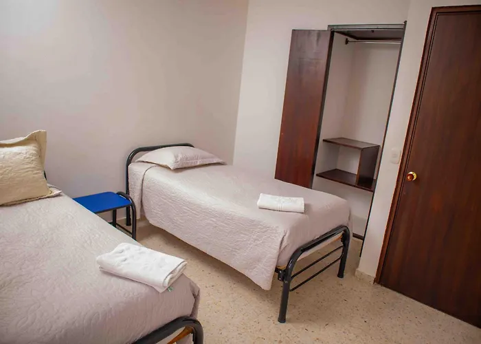 Hotel Y Cabanas - Centro Vacacional Comfandi Lago Calima