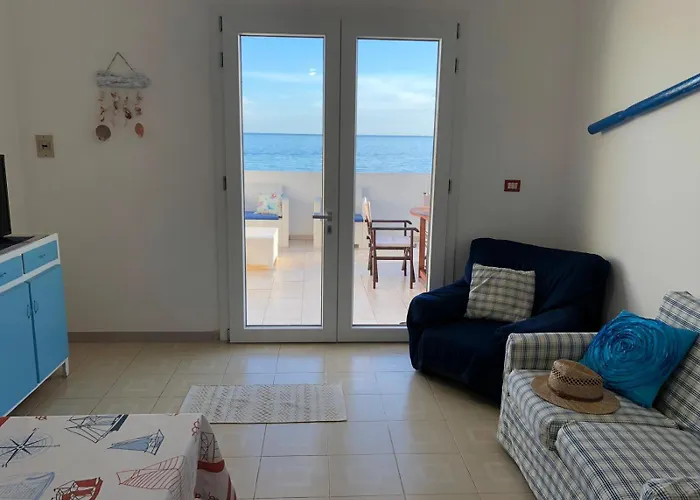Casa fronte mare a Torre Vado
